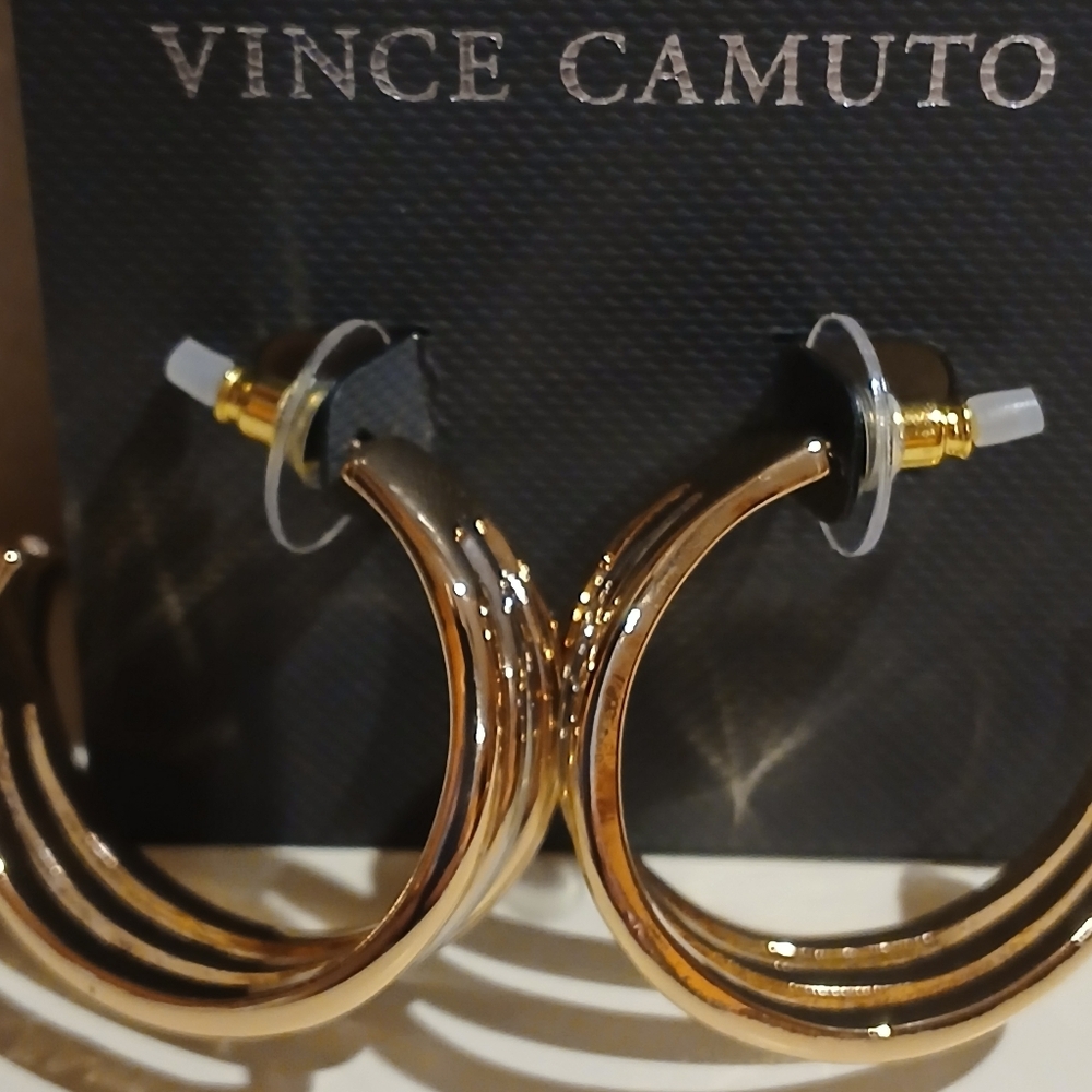 💜Vince Camuto Two Tone Hoop Earrings💜 - Picture 3 of 10